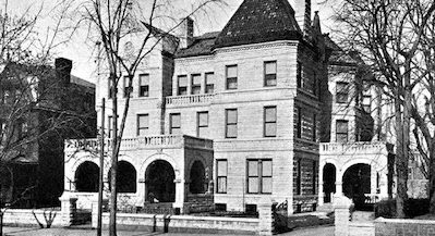 Picture of the first Ronald McDonald House located in Philadelphia